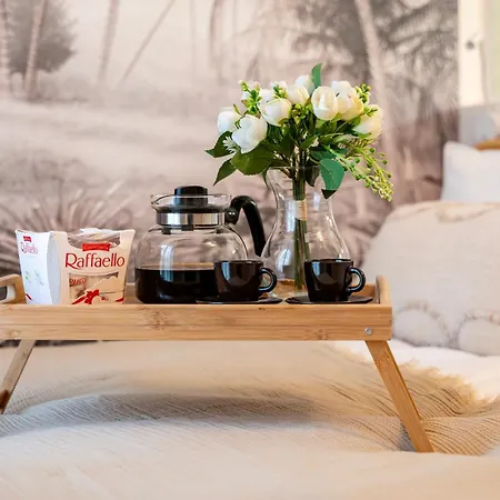 Downtown - Parking & Balcony - By Rentujemy Apartman