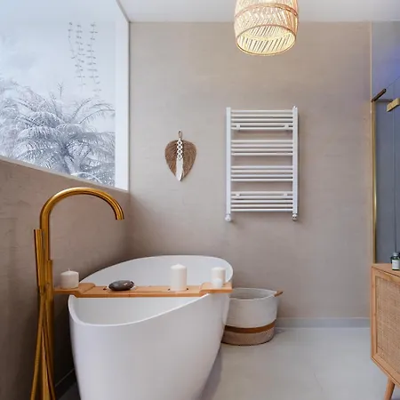 Apartman Downtown - Parking & Balcony - By Rentujemy Łódź