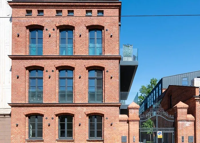 Downtown - Parking & Balcony - By Rentujemy Apartman Łódź