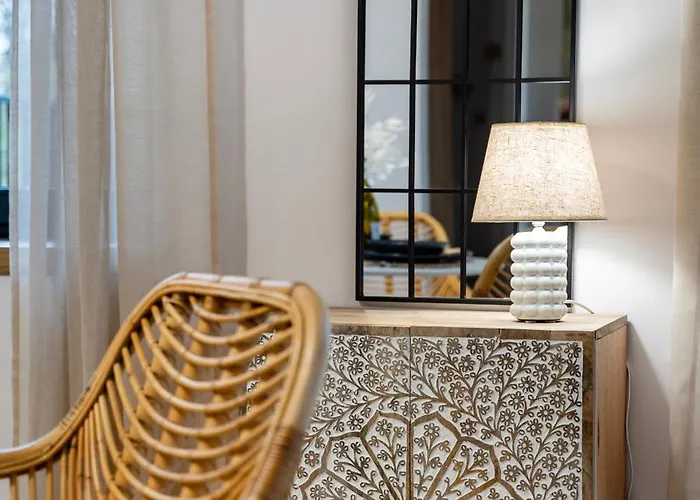 Downtown - Parking & Balcony - By Rentujemy Apartman