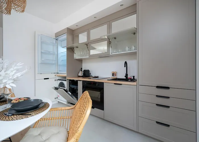 Downtown - Parking & Balcony - By Rentujemy * Łódź